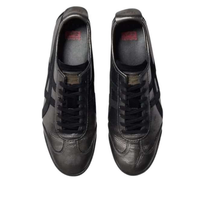 Mexico 66 Deluxe “Gunmetal Black”