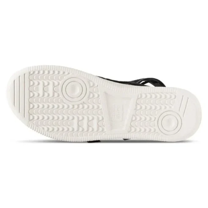 Tokuten Sandal “Black White”